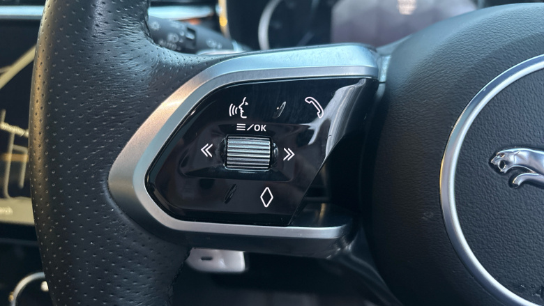 Jaguar F-Pace 3.0 D300 Sport 5dr Auto AWD Diesel Estate